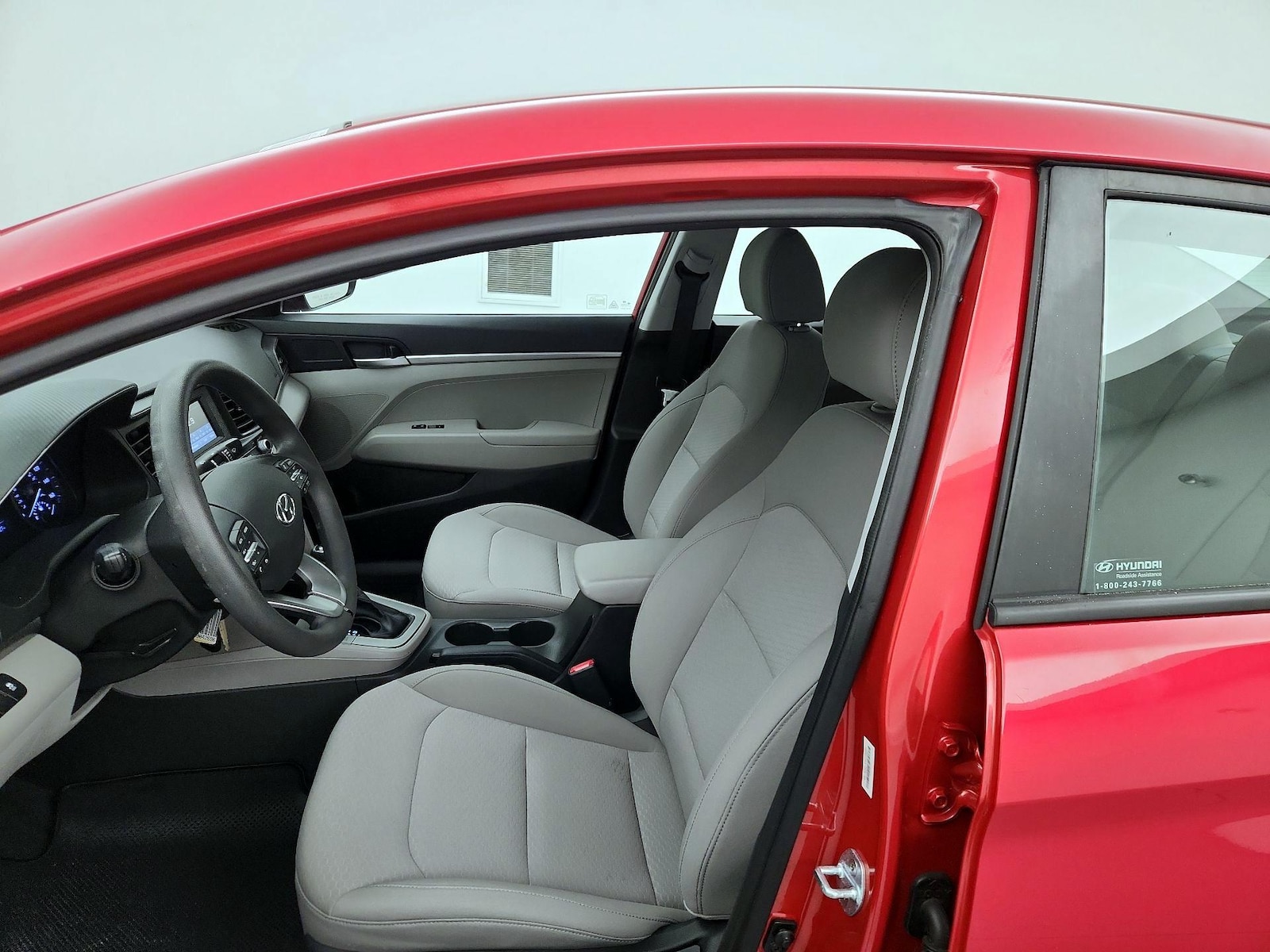 2020 Hyundai Elantra SE - Photo 12