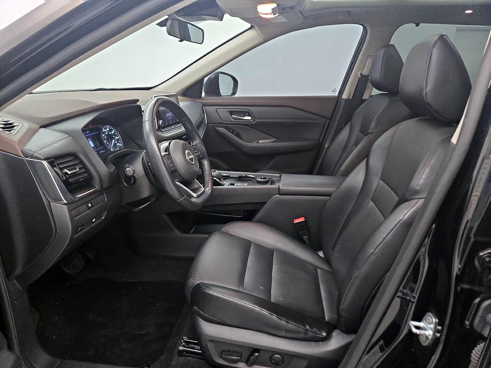 2022 Nissan Rogue SV - Photo 12