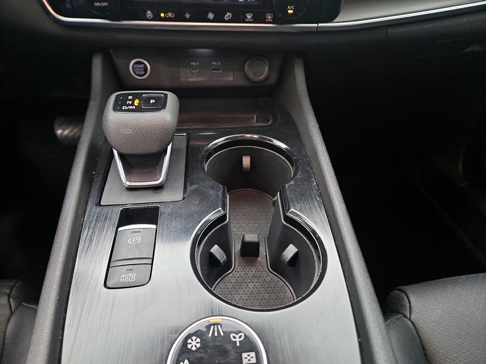 2022 Nissan Rogue SV - Photo 18