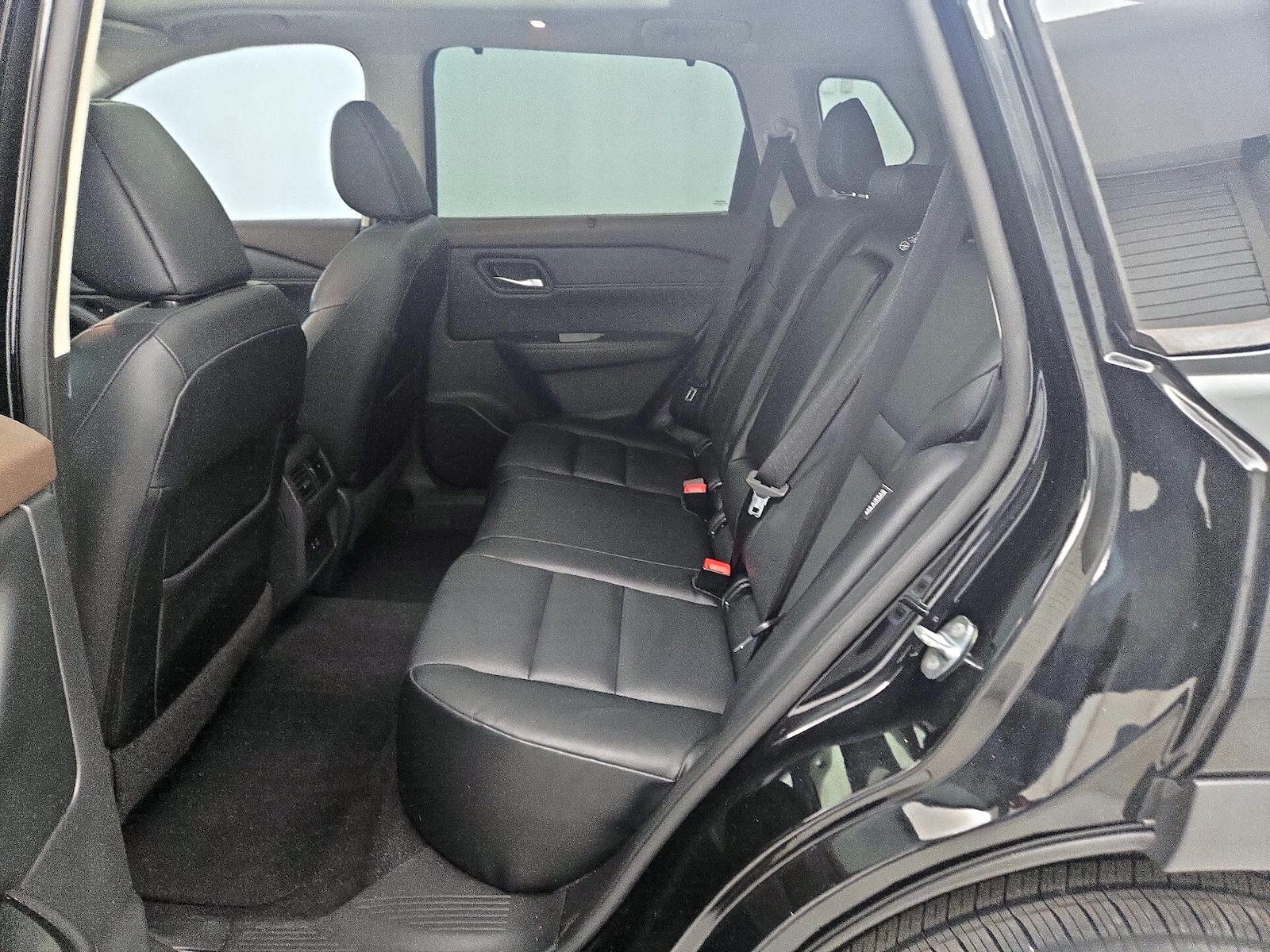 2022 Nissan Rogue SV - Photo 21