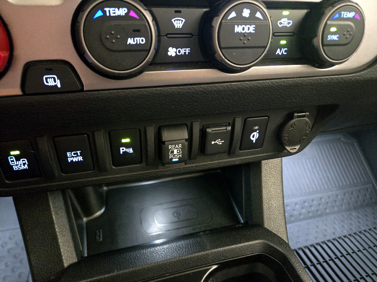 2023 Toyota Tacoma Limited - Photo 20