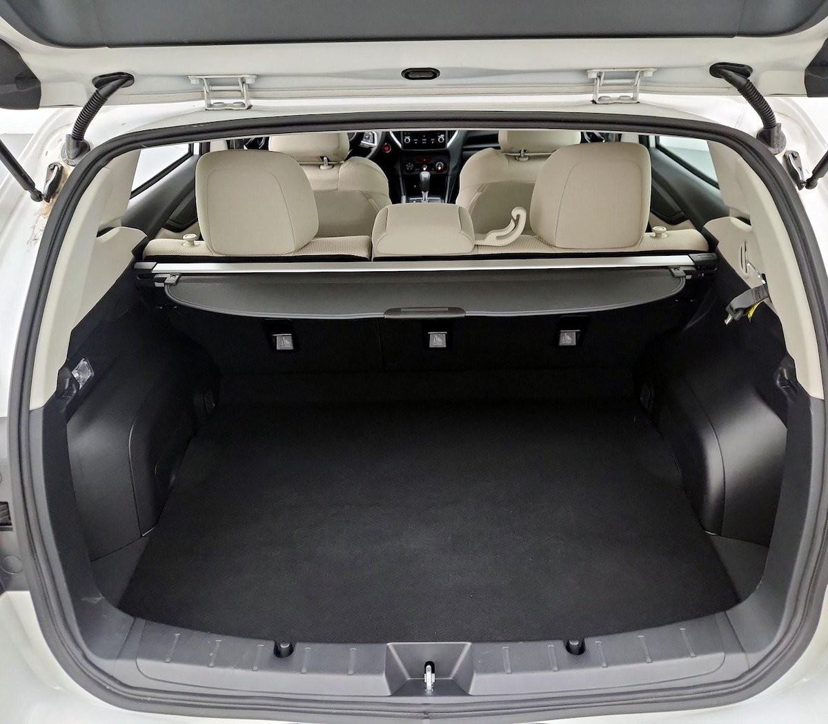 Trunk/Cargo (Seats Up)