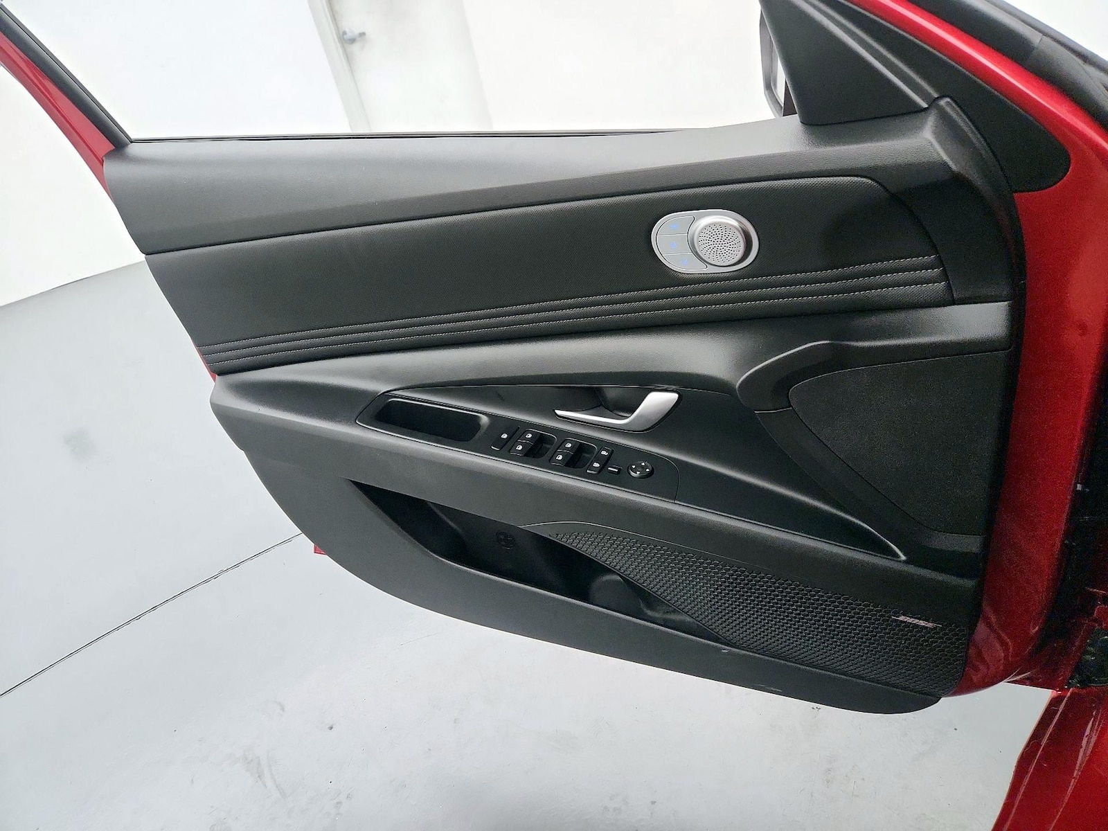 2022 Hyundai Elantra Limited - Photo 13
