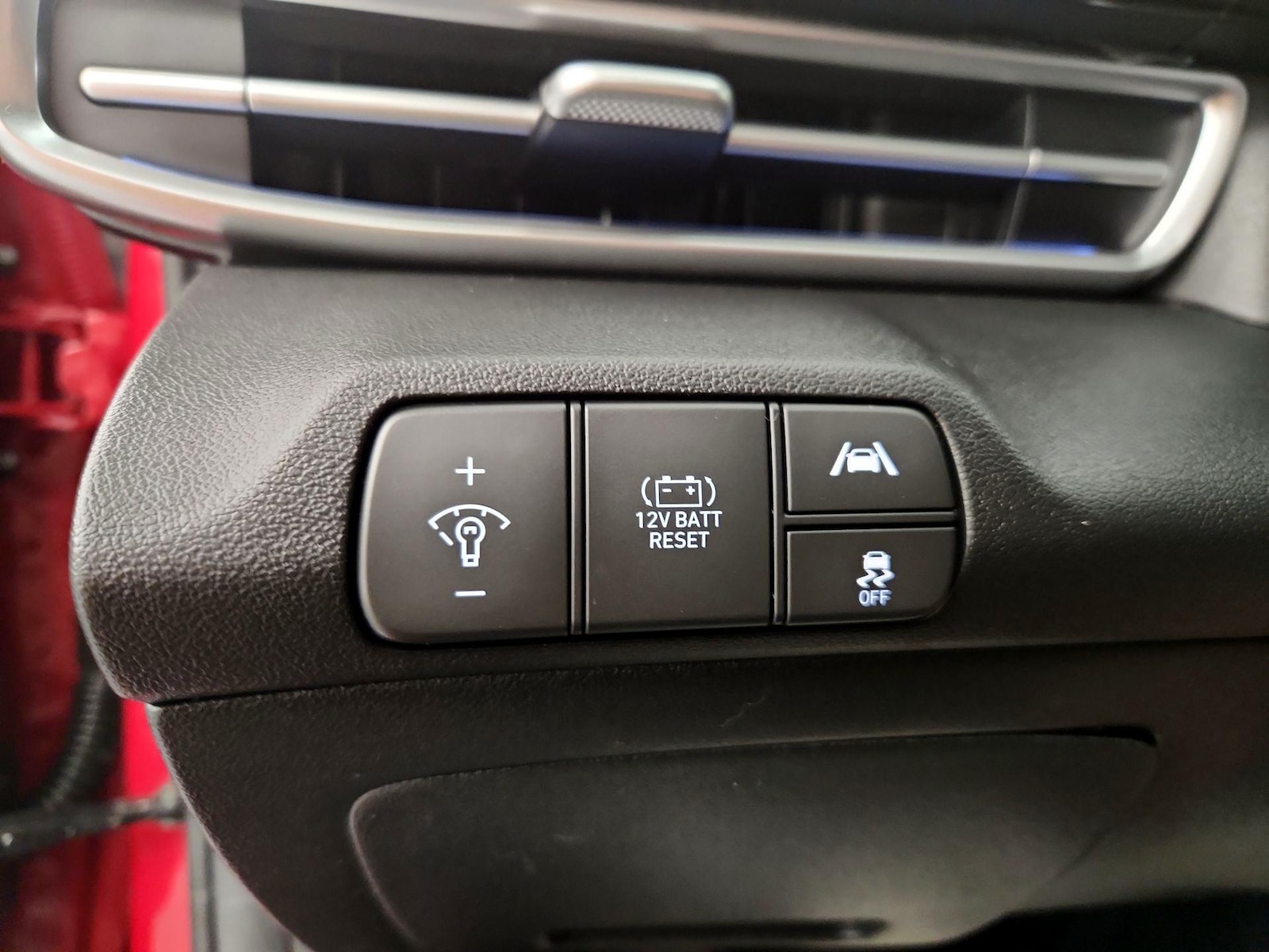 2022 Hyundai Elantra Limited - Photo 14