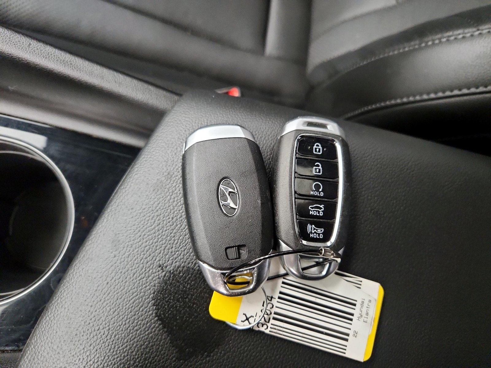 2022 Hyundai Elantra Limited - Photo 23