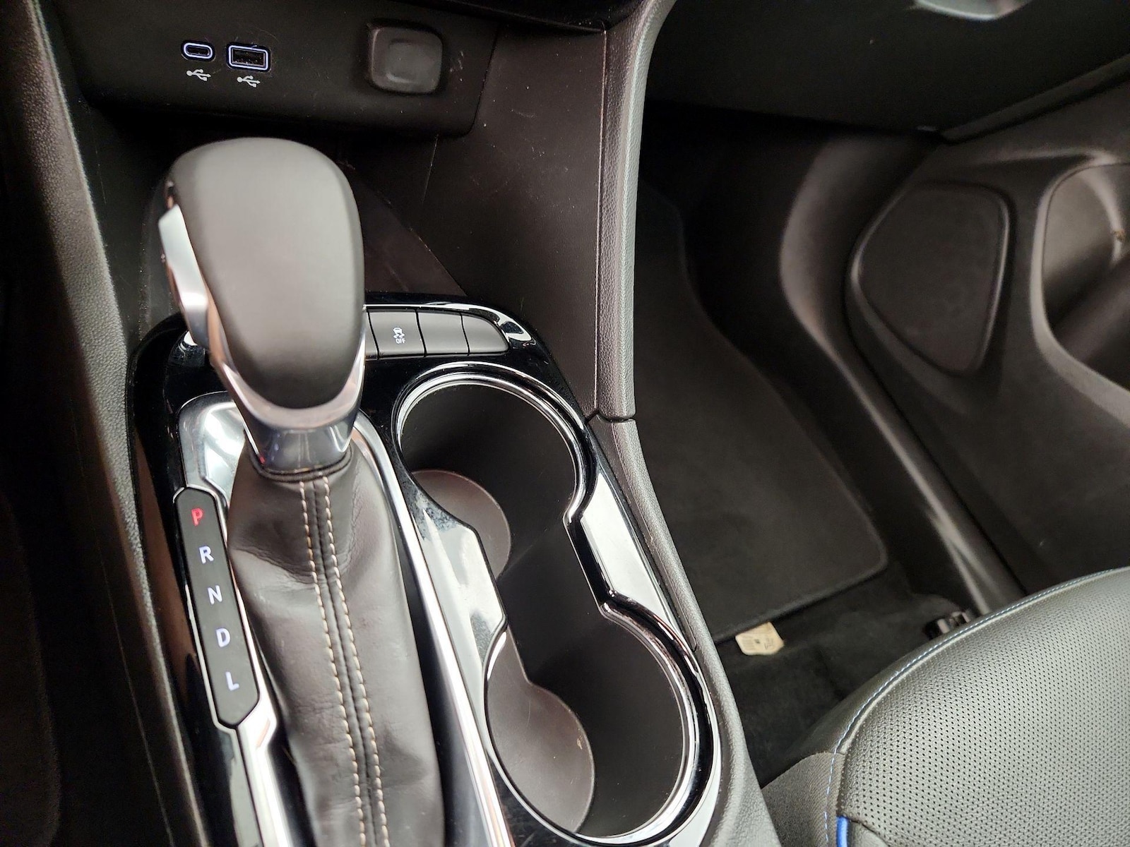 2025 Buick Encore GX Sport Touring - Photo 18