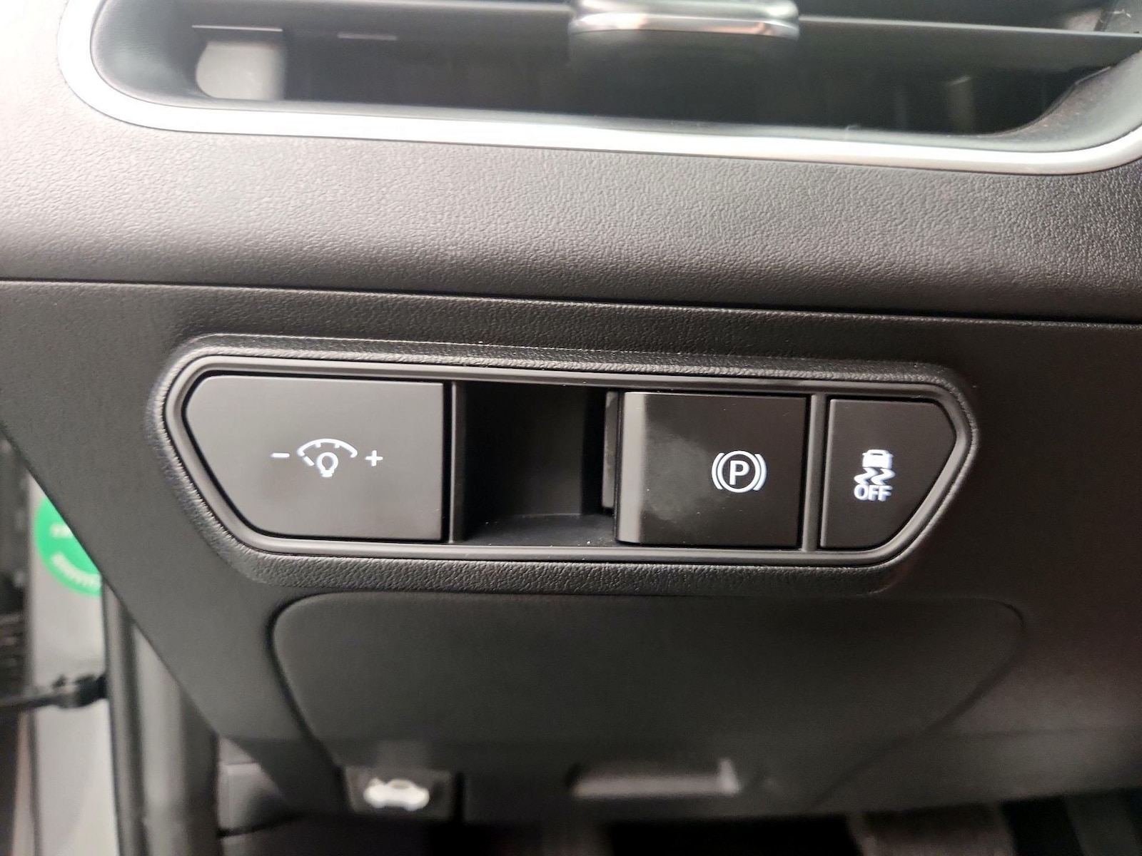 2025 Kia K4 LXS - Photo 14