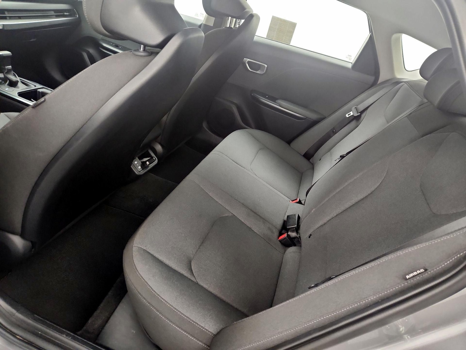 2025 Kia K4 LXS - Photo 20