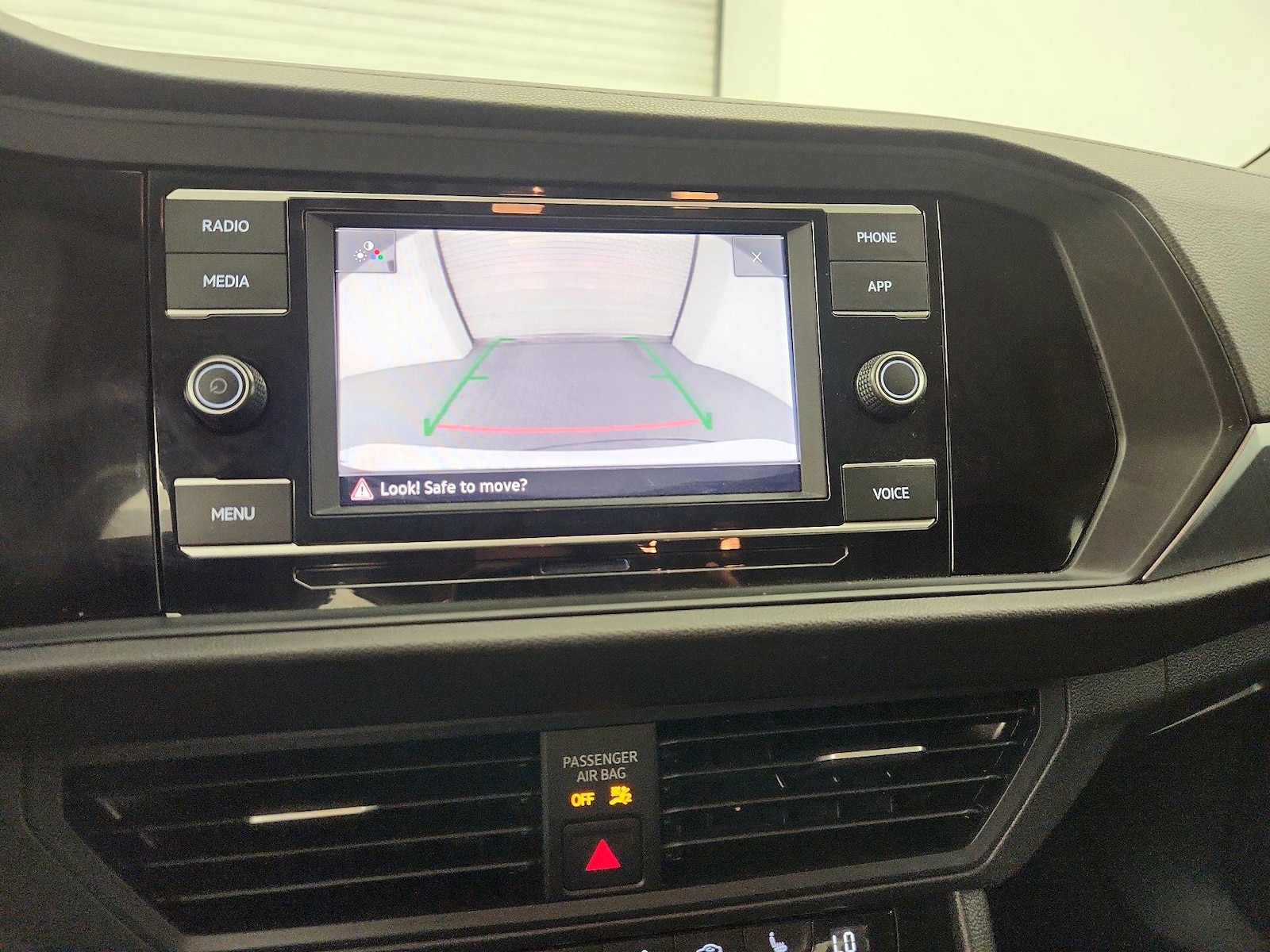 2024 Volkswagen Jetta SE - Photo 15