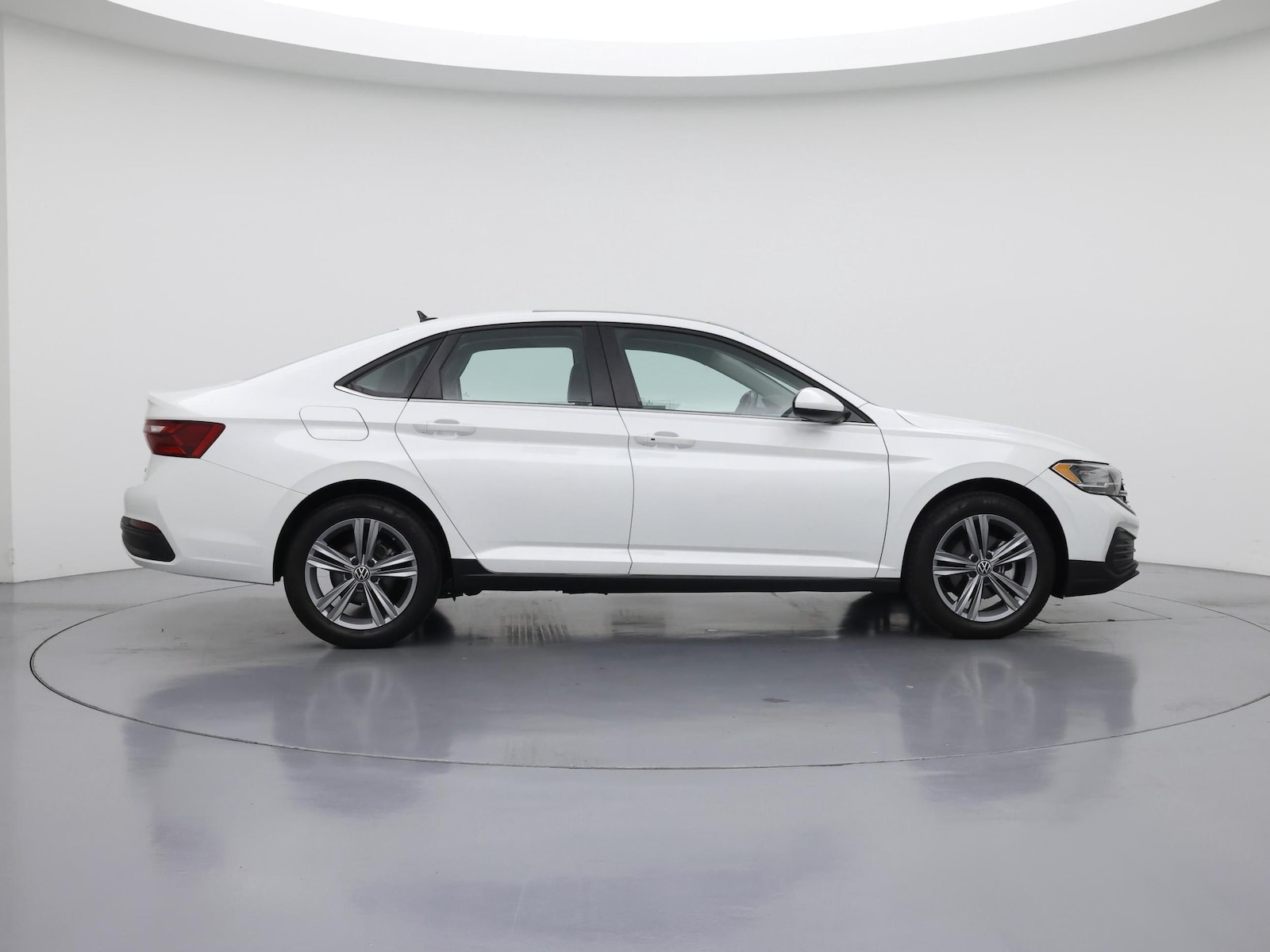 2024 Volkswagen Jetta SE - Photo 8