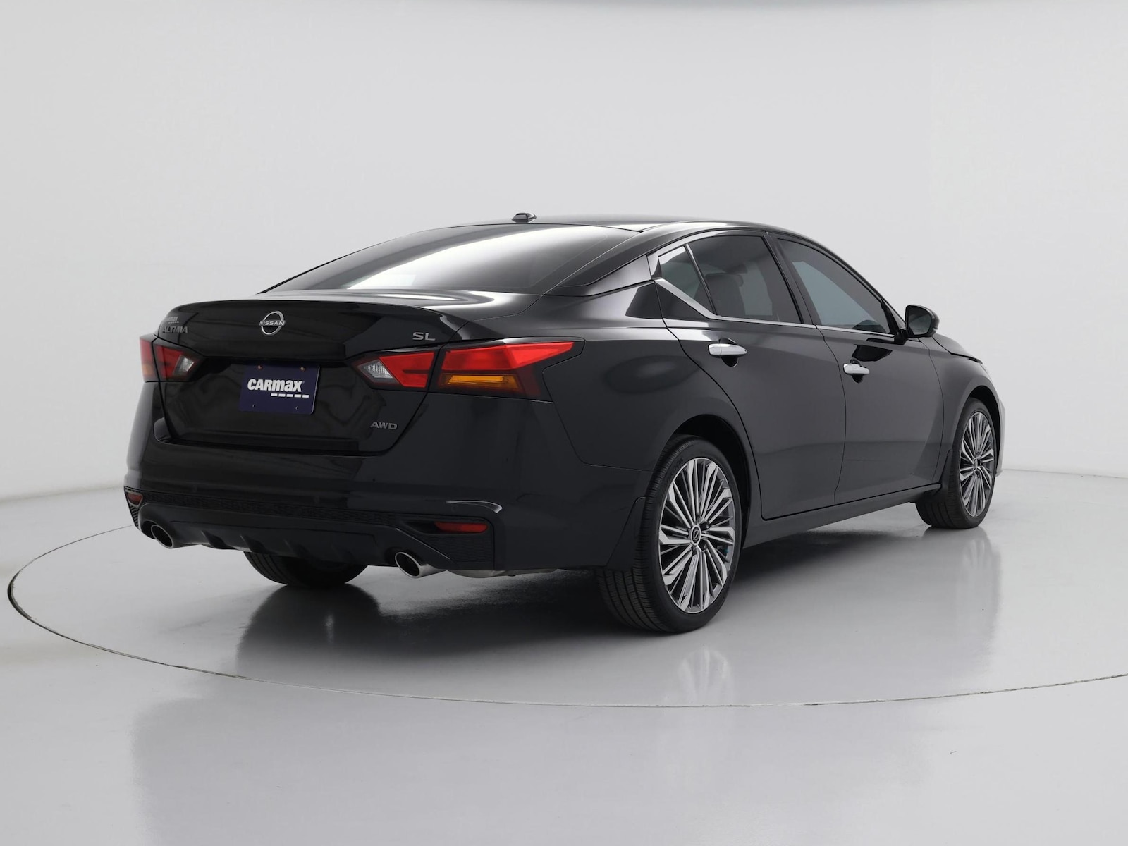 2025 Nissan Altima SL - Photo 9
