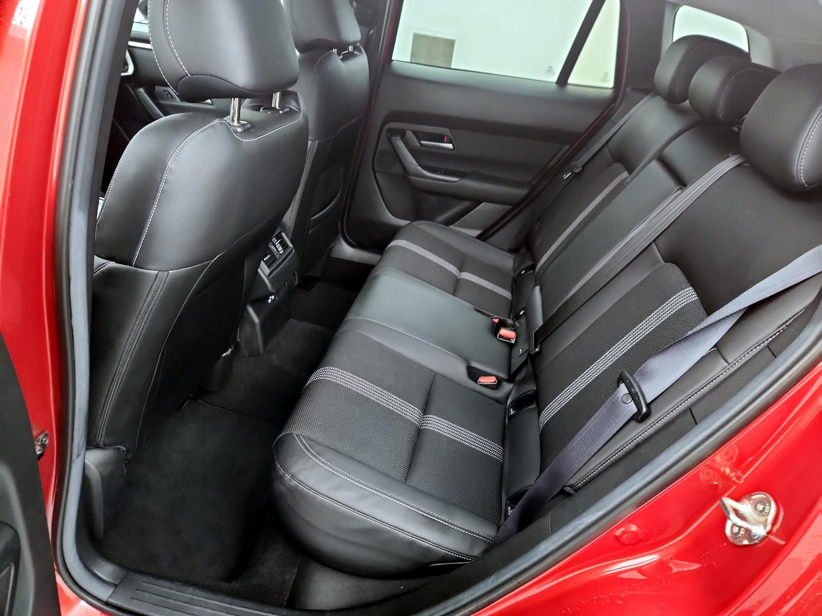 2025 Mazda CX-50 Premium - Photo 10
