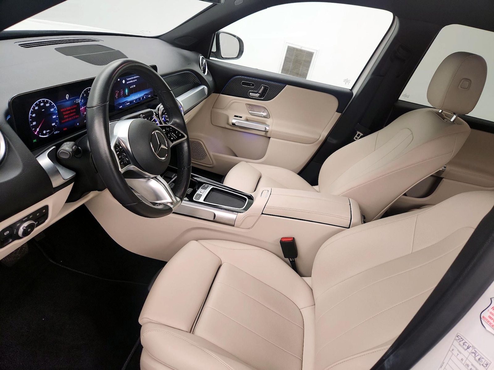 2025 Mercedes-Benz GLB Base - Photo 12