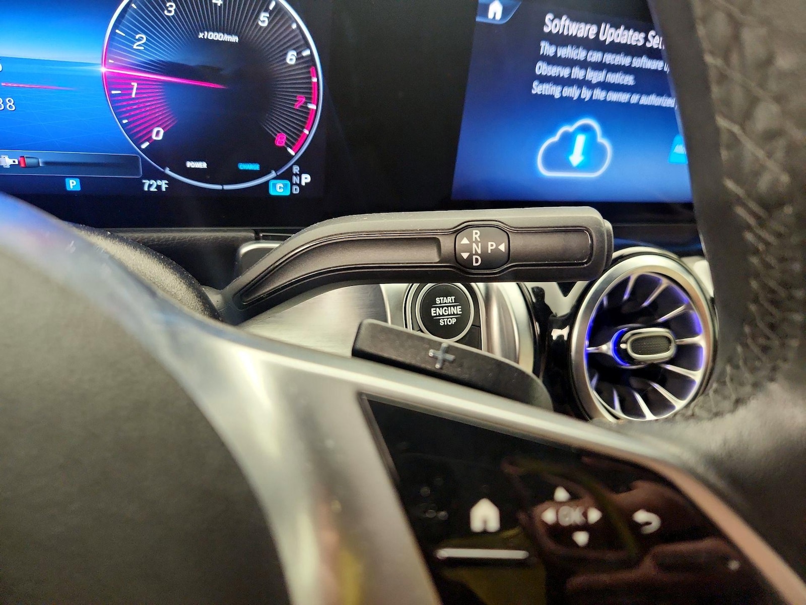 2025 Mercedes-Benz GLB Base - Photo 18