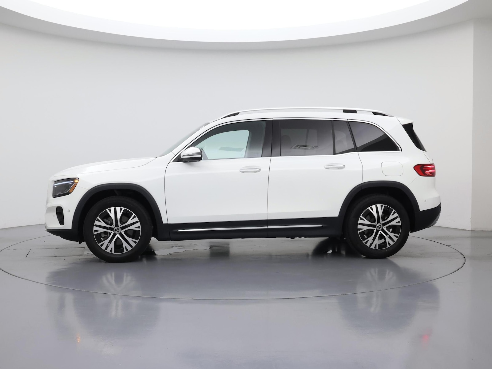 2025 Mercedes-Benz GLB Base - Photo 4