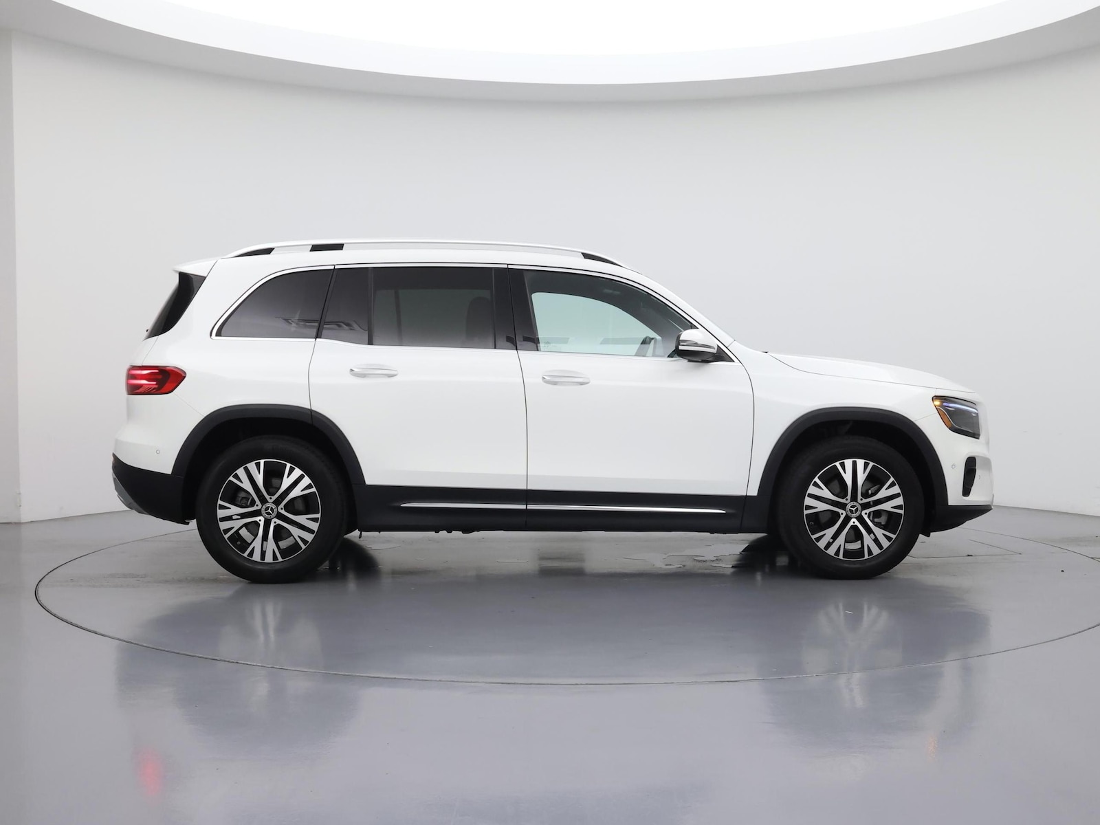 2025 Mercedes-Benz GLB Base - Photo 8