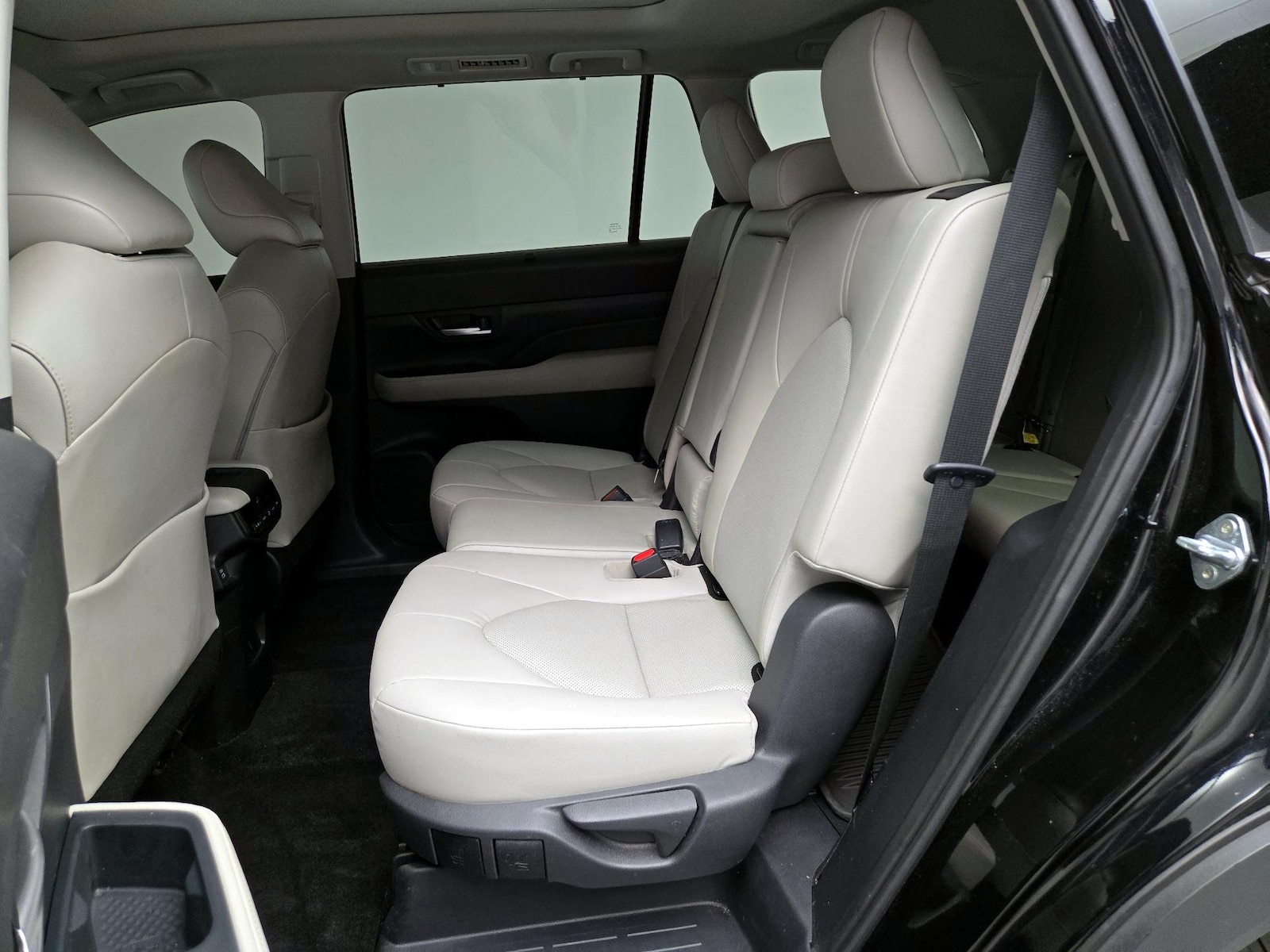 2024 Toyota Grand Highlander XLE - Photo 21