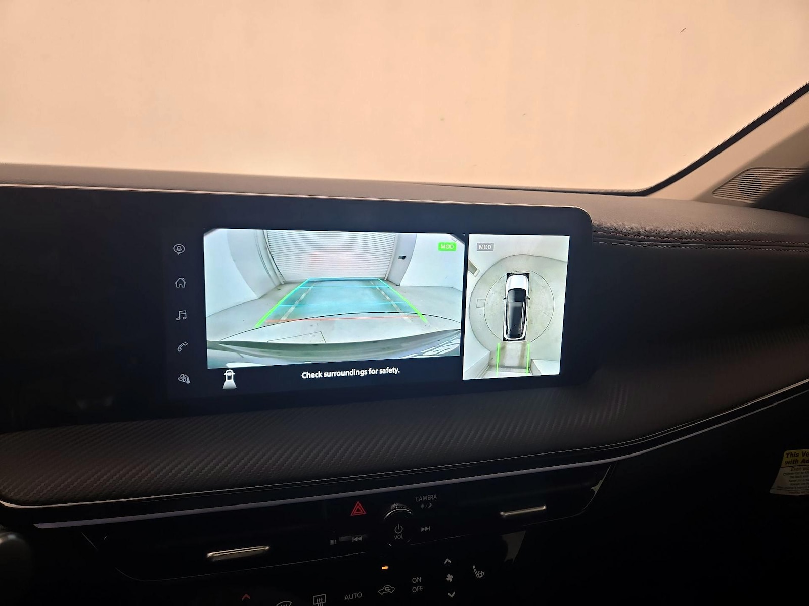 2025 Nissan Kicks SR AWD - Photo 13
