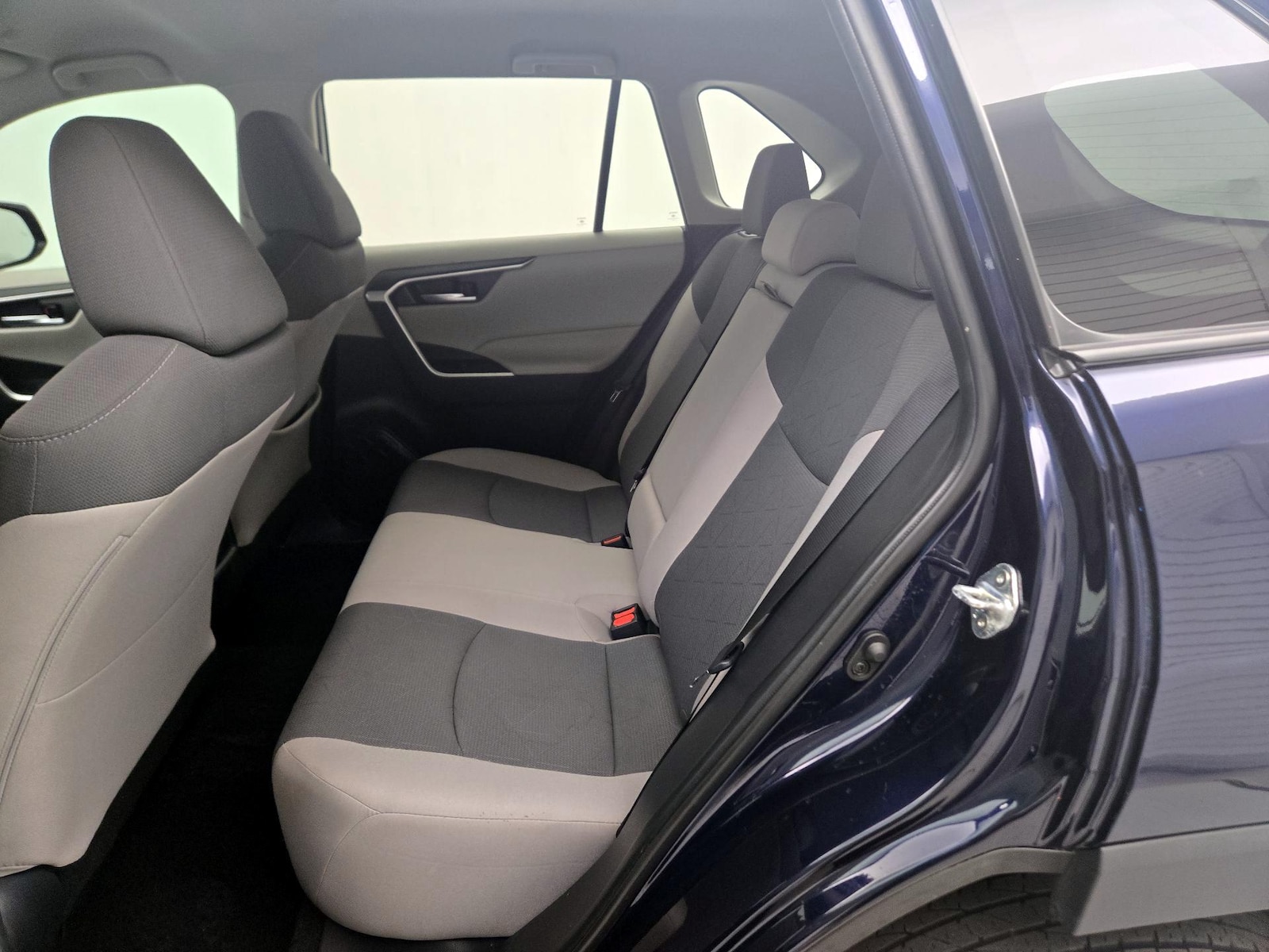 2024 Toyota RAV4 XLE - Photo 21
