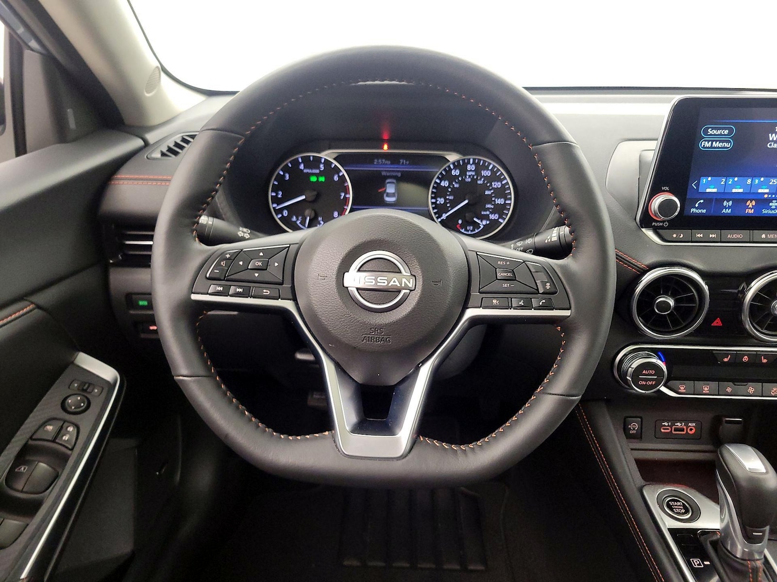2025 Nissan Sentra SR - Photo 11