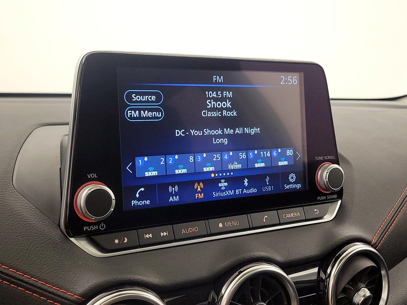 2025 Nissan Sentra SR - Photo 16