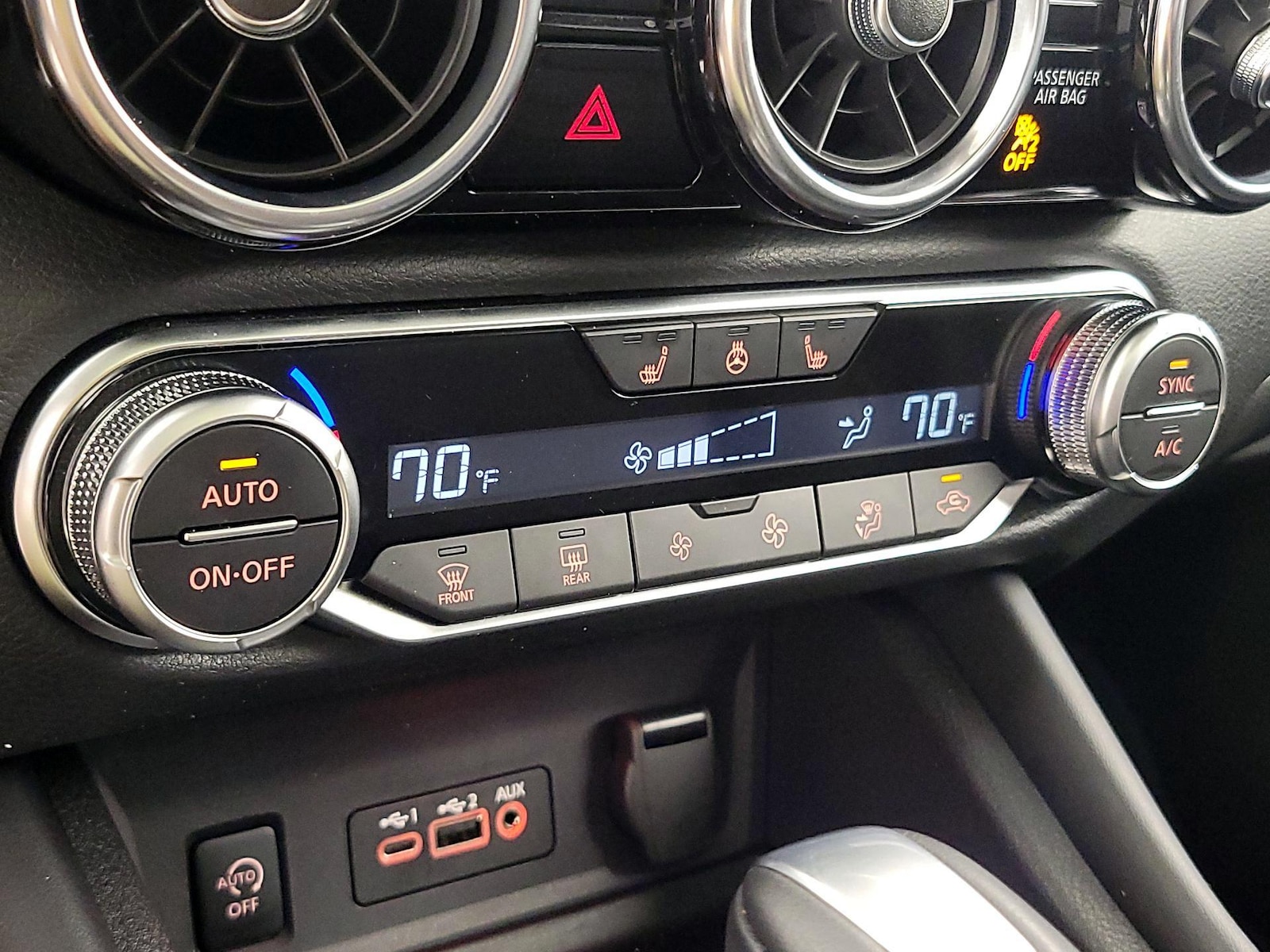 2025 Nissan Sentra SR - Photo 17