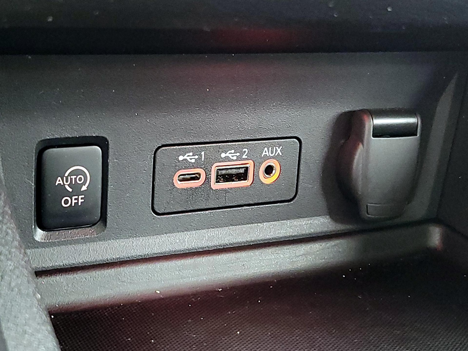 2025 Nissan Sentra SR - Photo 19