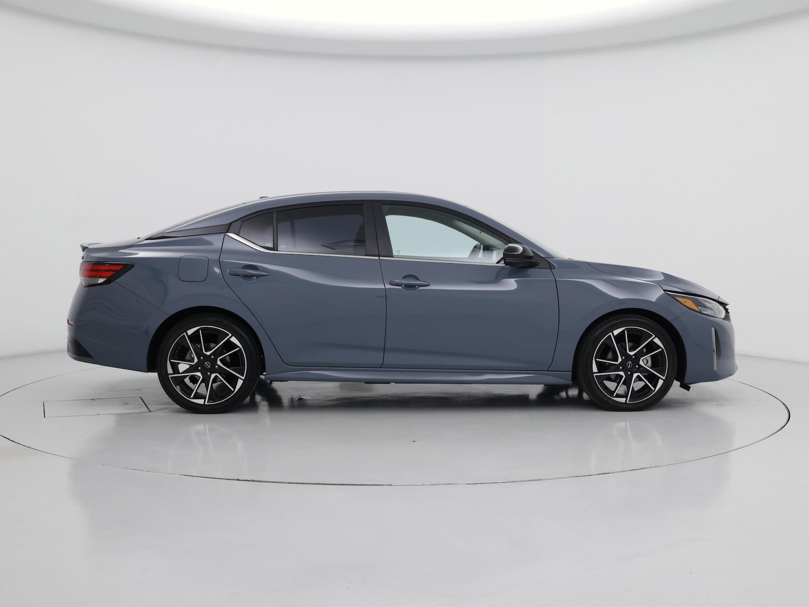 2025 Nissan Sentra SR - Photo 8