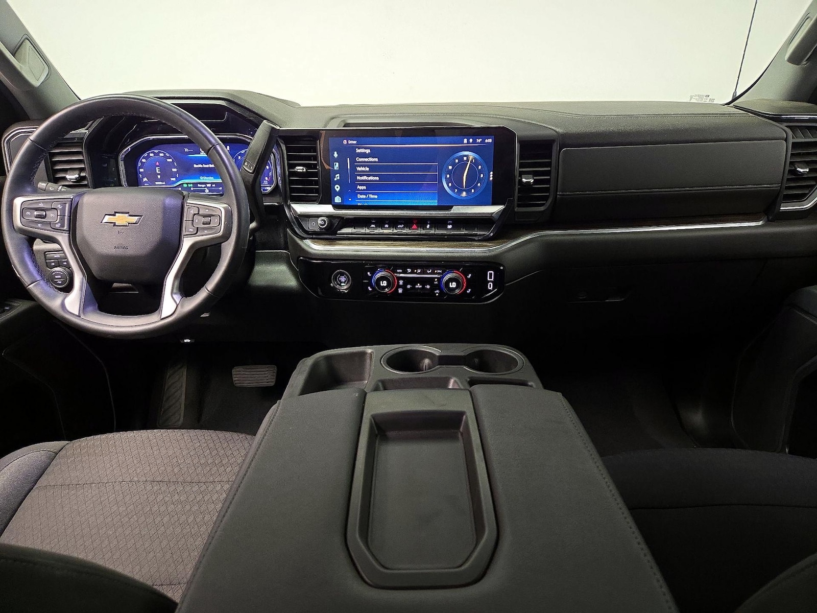 2024 Chevrolet Silverado 1500 LT - Photo 10