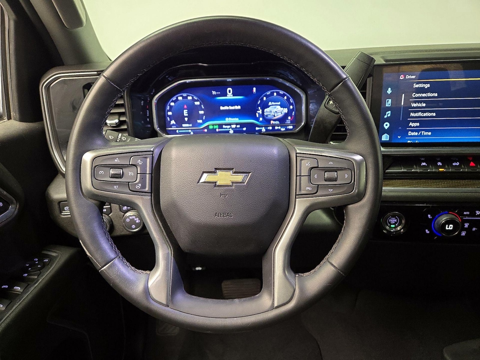 2024 Chevrolet Silverado 1500 LT - Photo 11