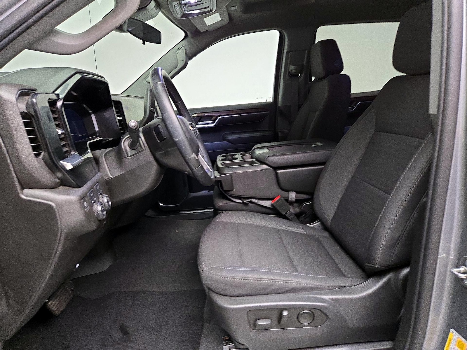 2024 Chevrolet Silverado 1500 LT - Photo 12