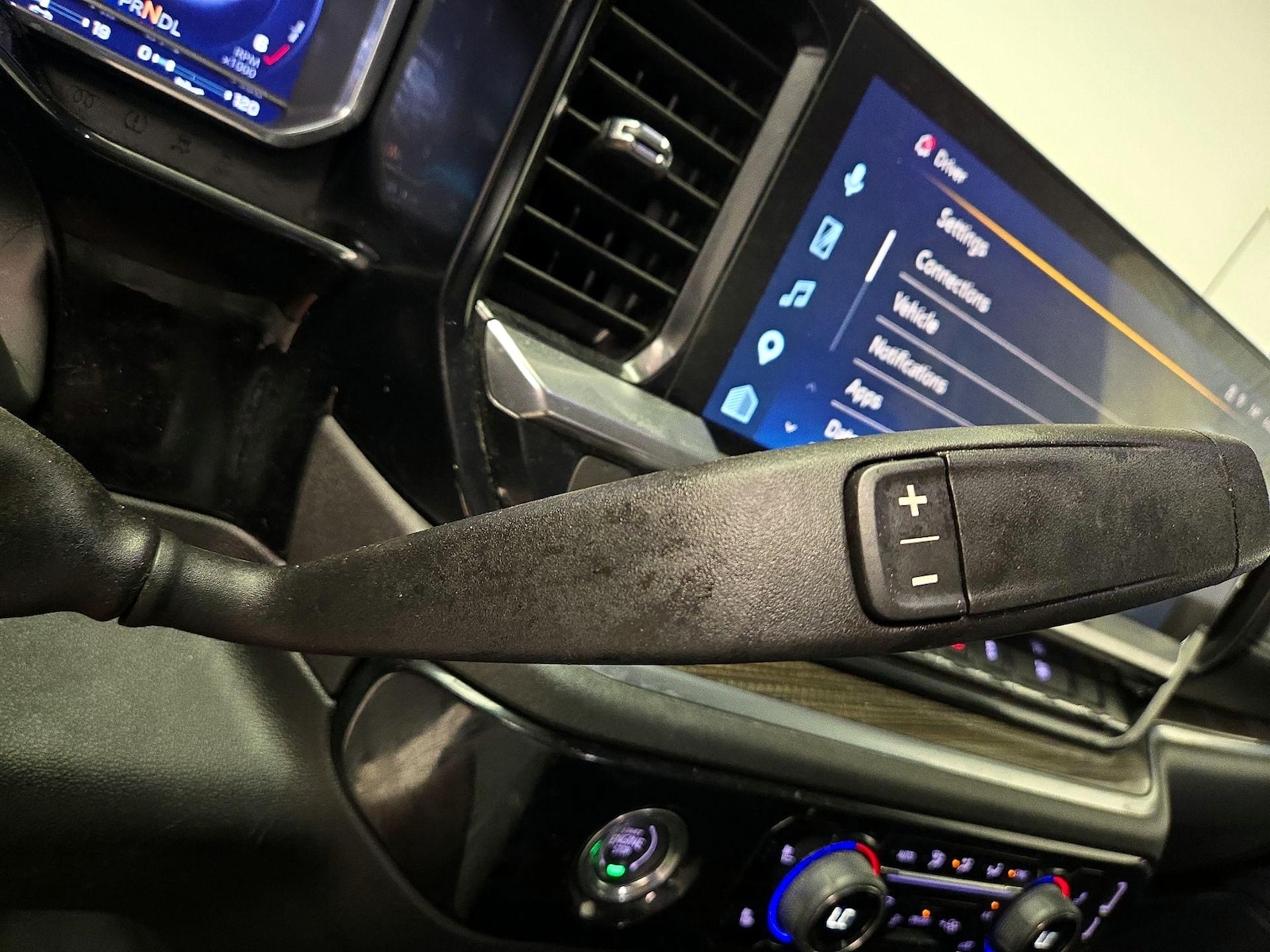 2024 Chevrolet Silverado 1500 LT - Photo 18