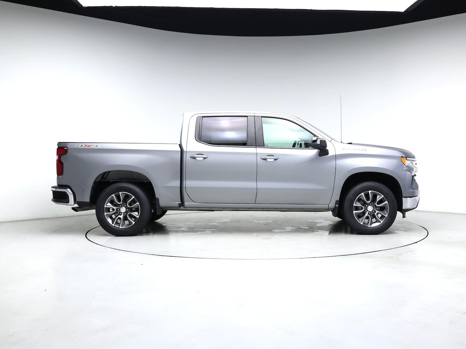 2024 Chevrolet Silverado 1500 LT - Photo 8