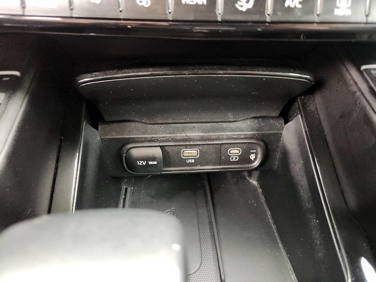 2025 Kia Telluride S - Photo 20