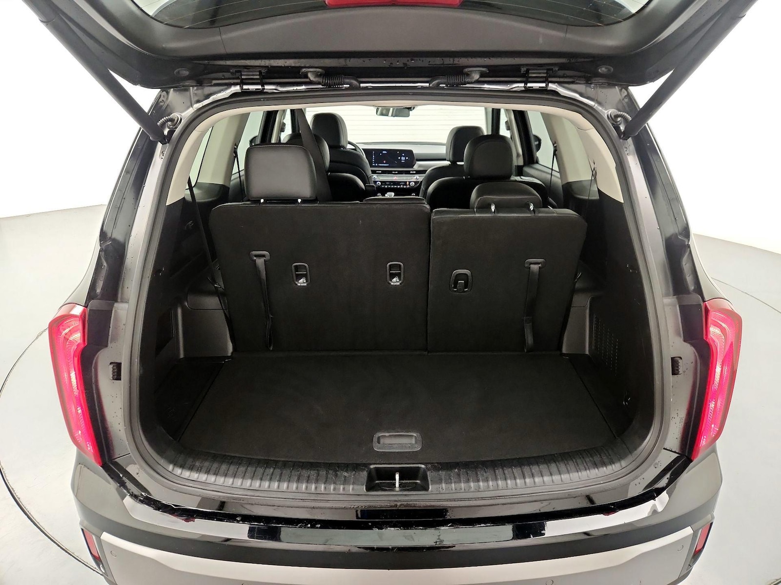 2025 Kia Telluride S - Photo 24
