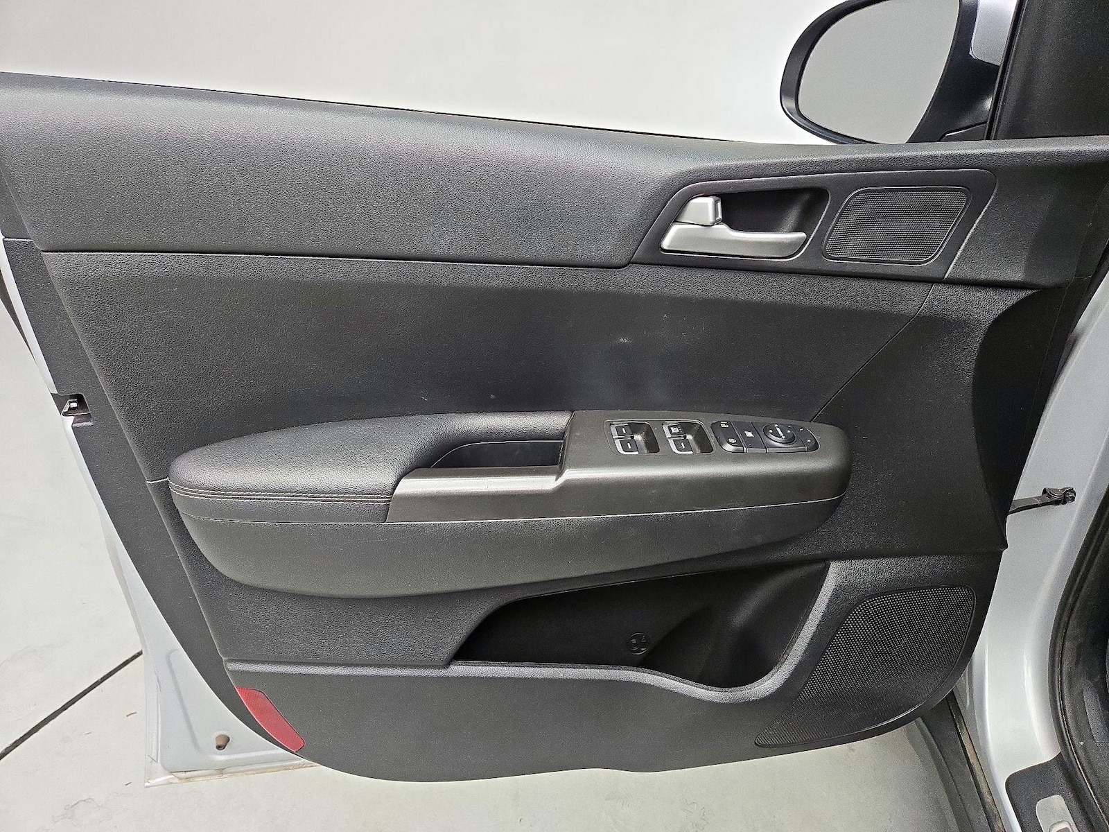 2020 Kia Sportage LX - Photo 13