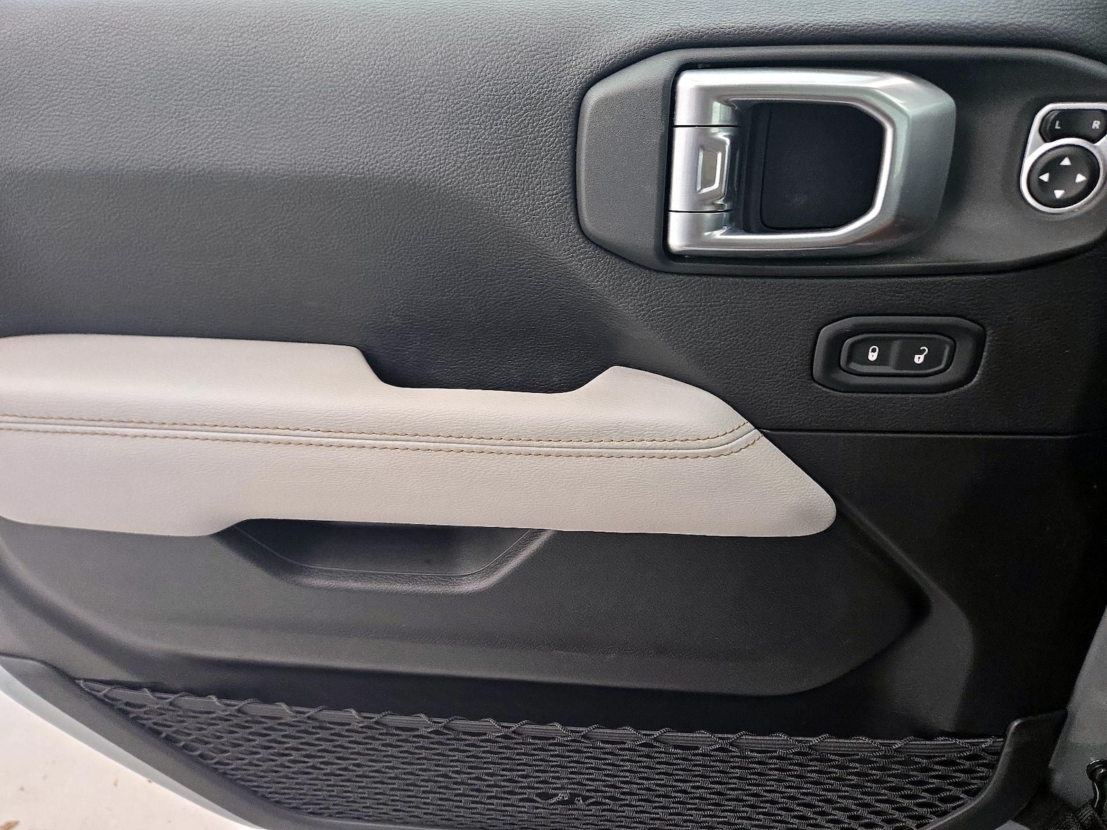 2023 Jeep Wrangler 4xe High Altitude 4XE - Photo 13