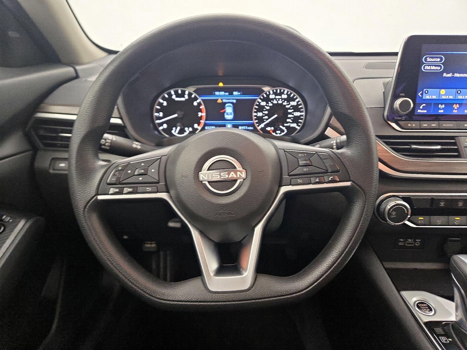 2024 Nissan Altima SV - Photo 11