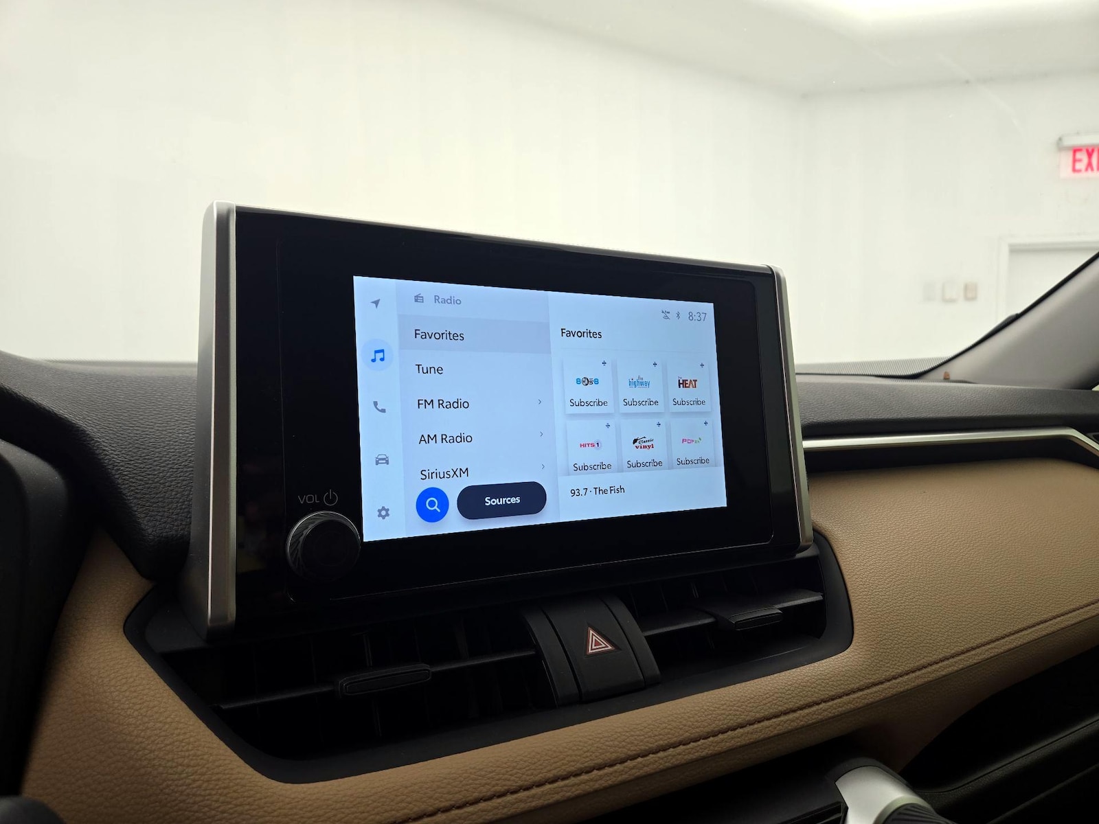 2025 Toyota RAV4 LE - Photo 14