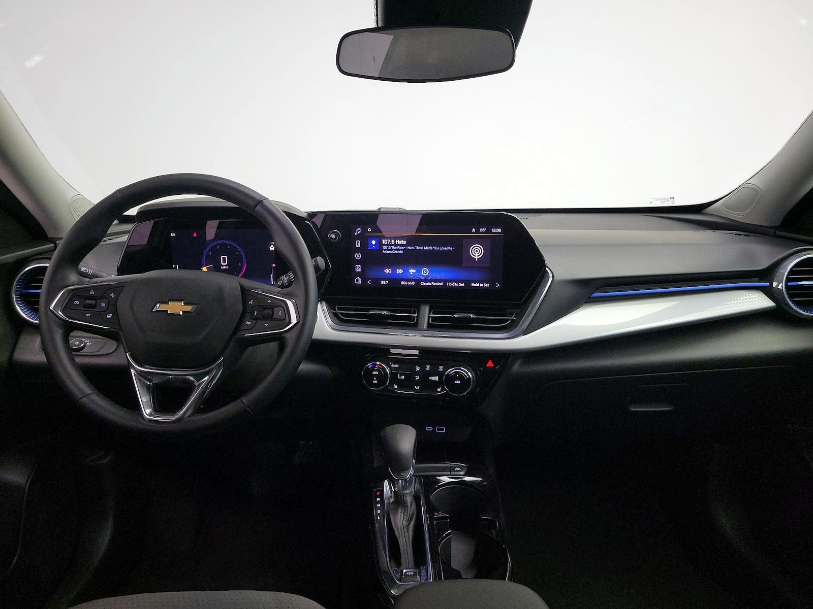2026 Chevrolet Trax LT - Photo 10