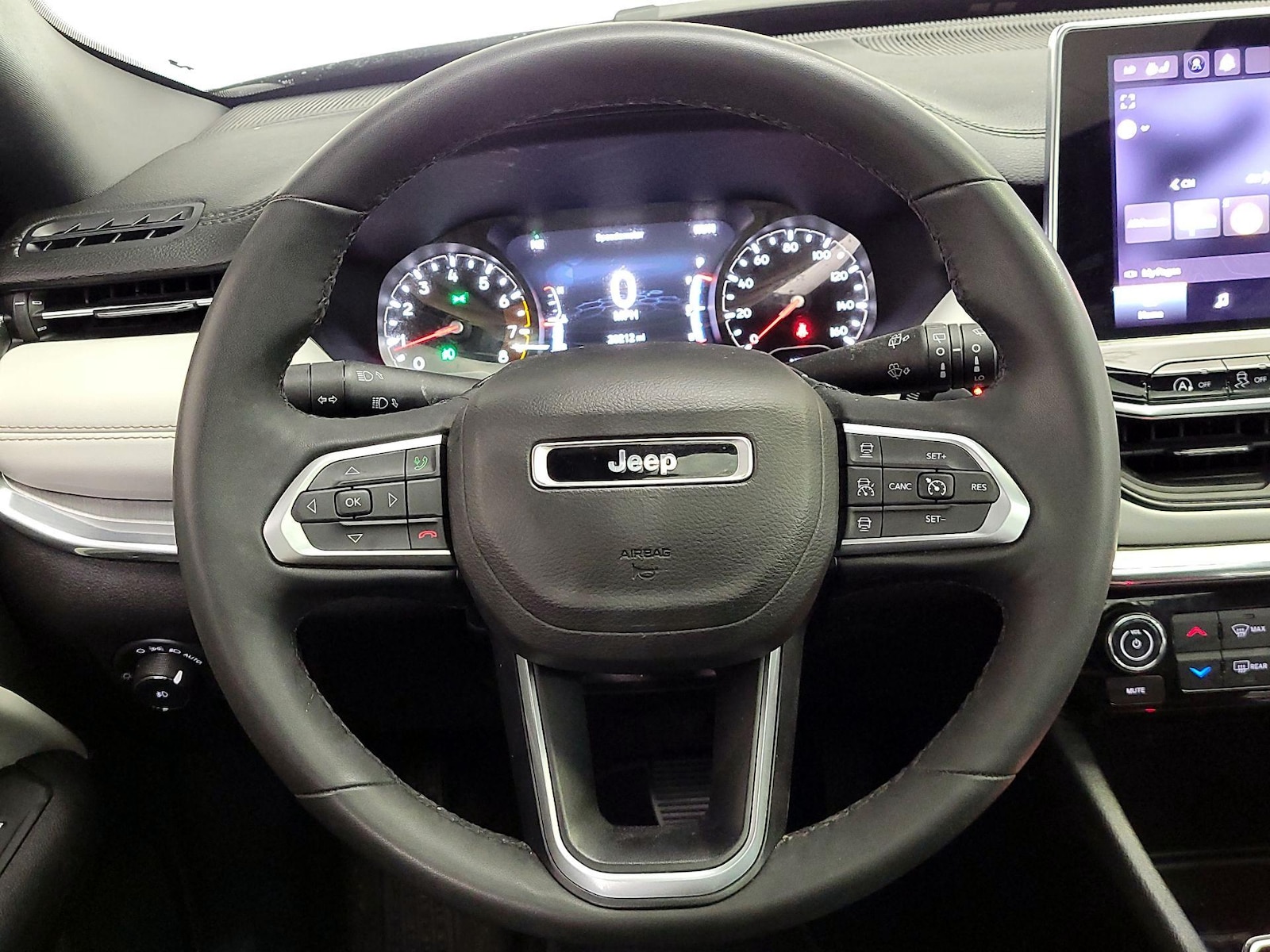 2023 Jeep Compass Limited - Photo 11