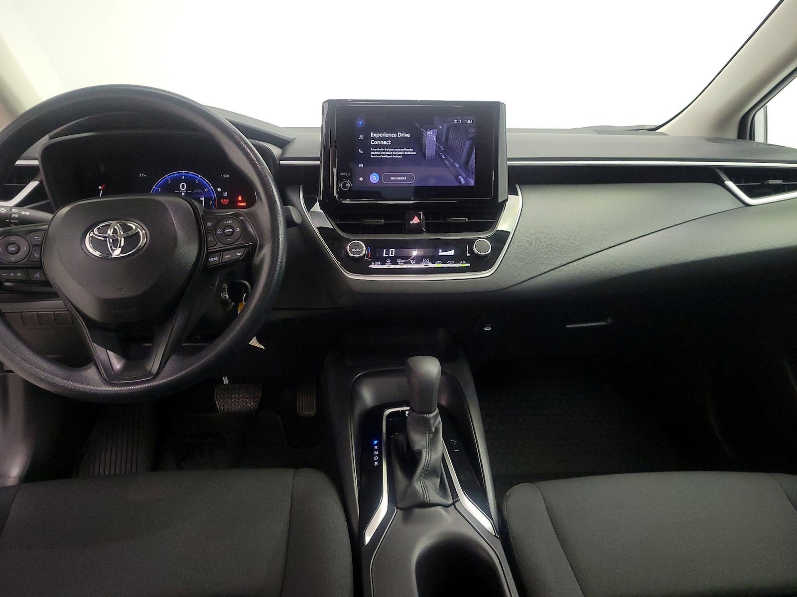 2026 Toyota Corolla LE - Photo 10