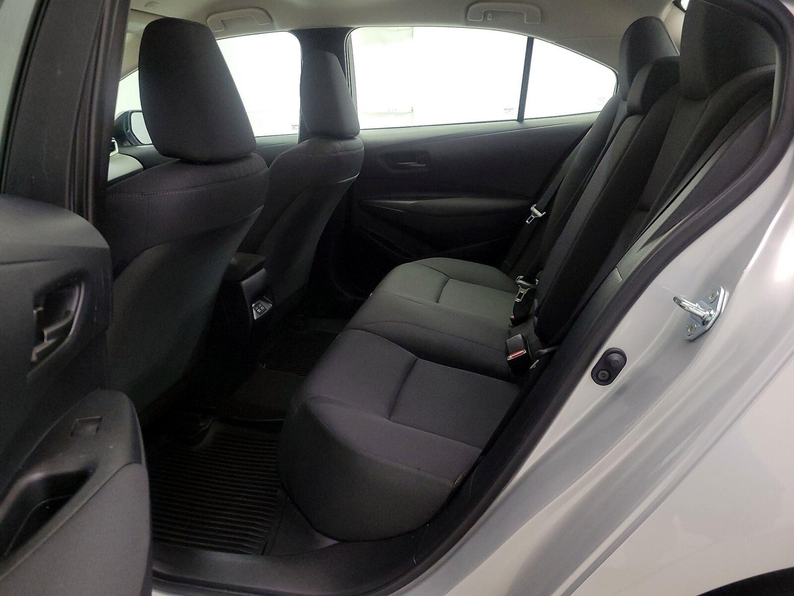 2026 Toyota Corolla LE - Photo 20