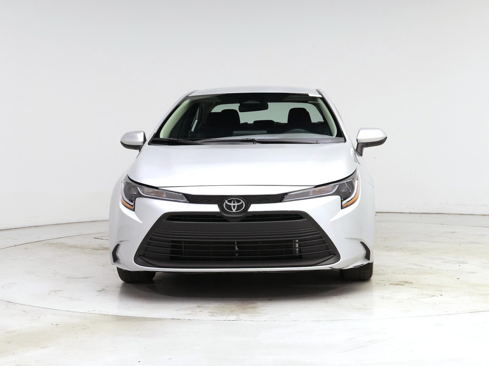 2026 Toyota Corolla LE - Photo 6
