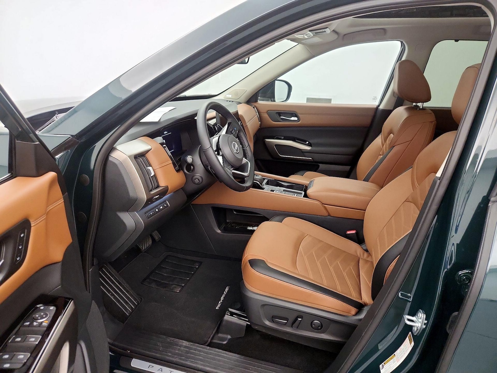 2025 Nissan Pathfinder Platinum - Photo 12