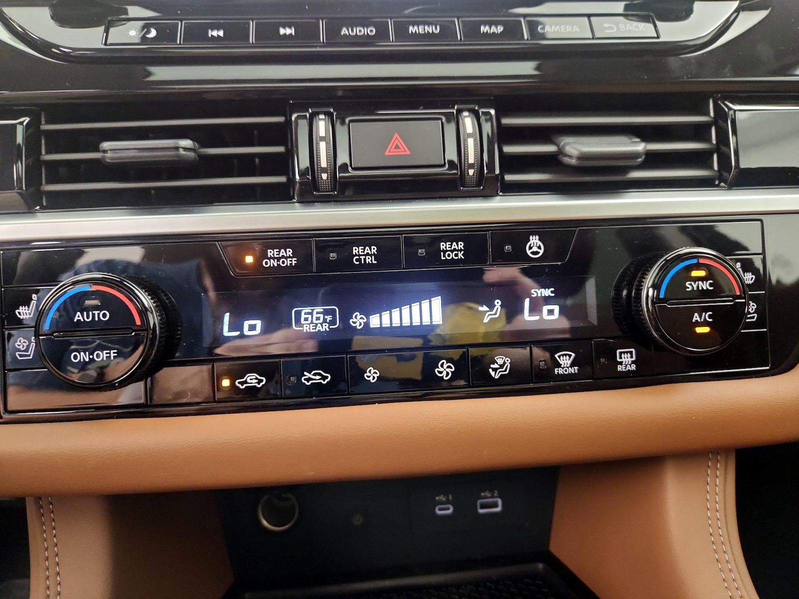 2025 Nissan Pathfinder Platinum - Photo 17