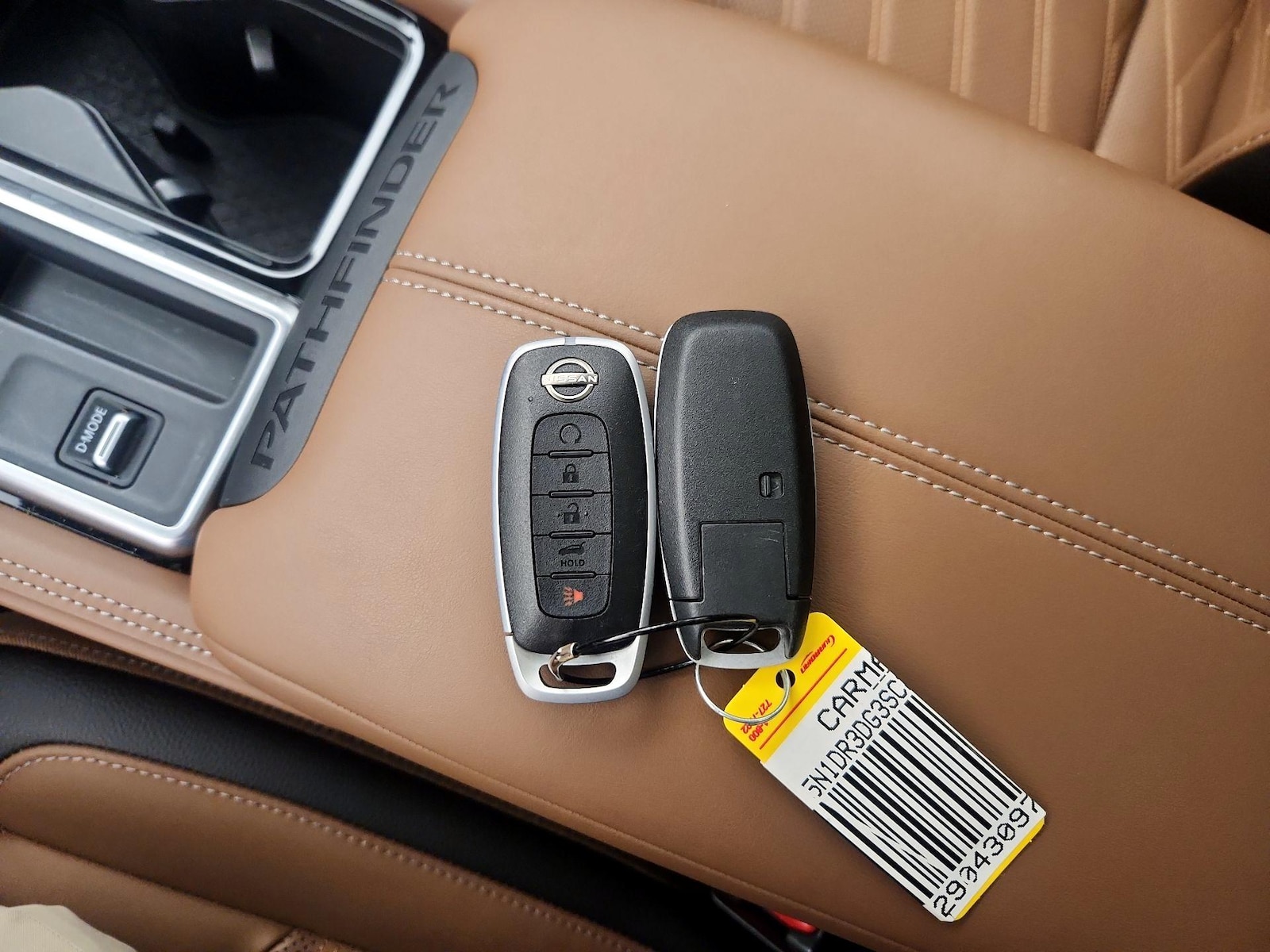 2025 Nissan Pathfinder Platinum - Photo 25