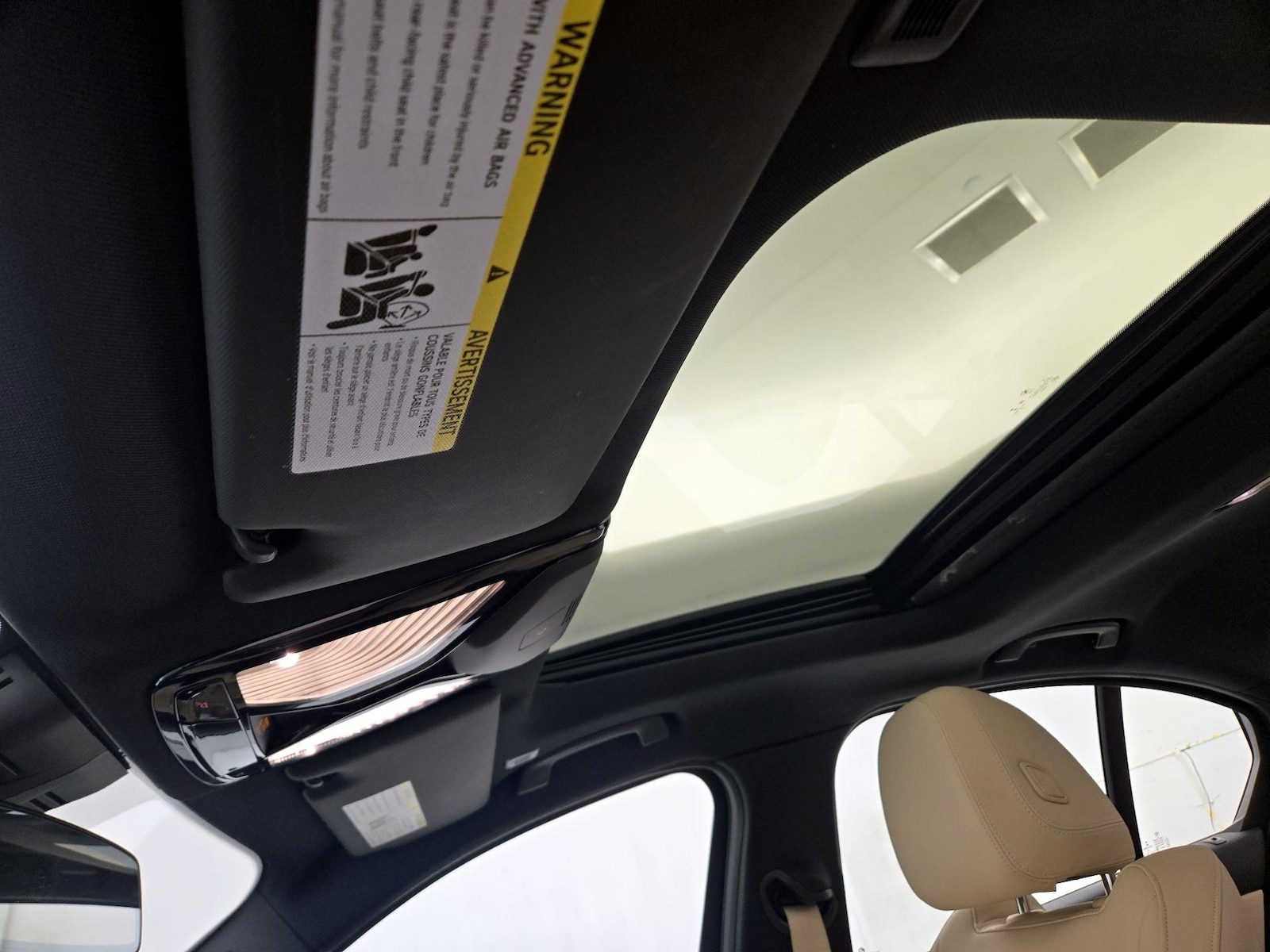 Sunroof(s) & Overhead Airbags