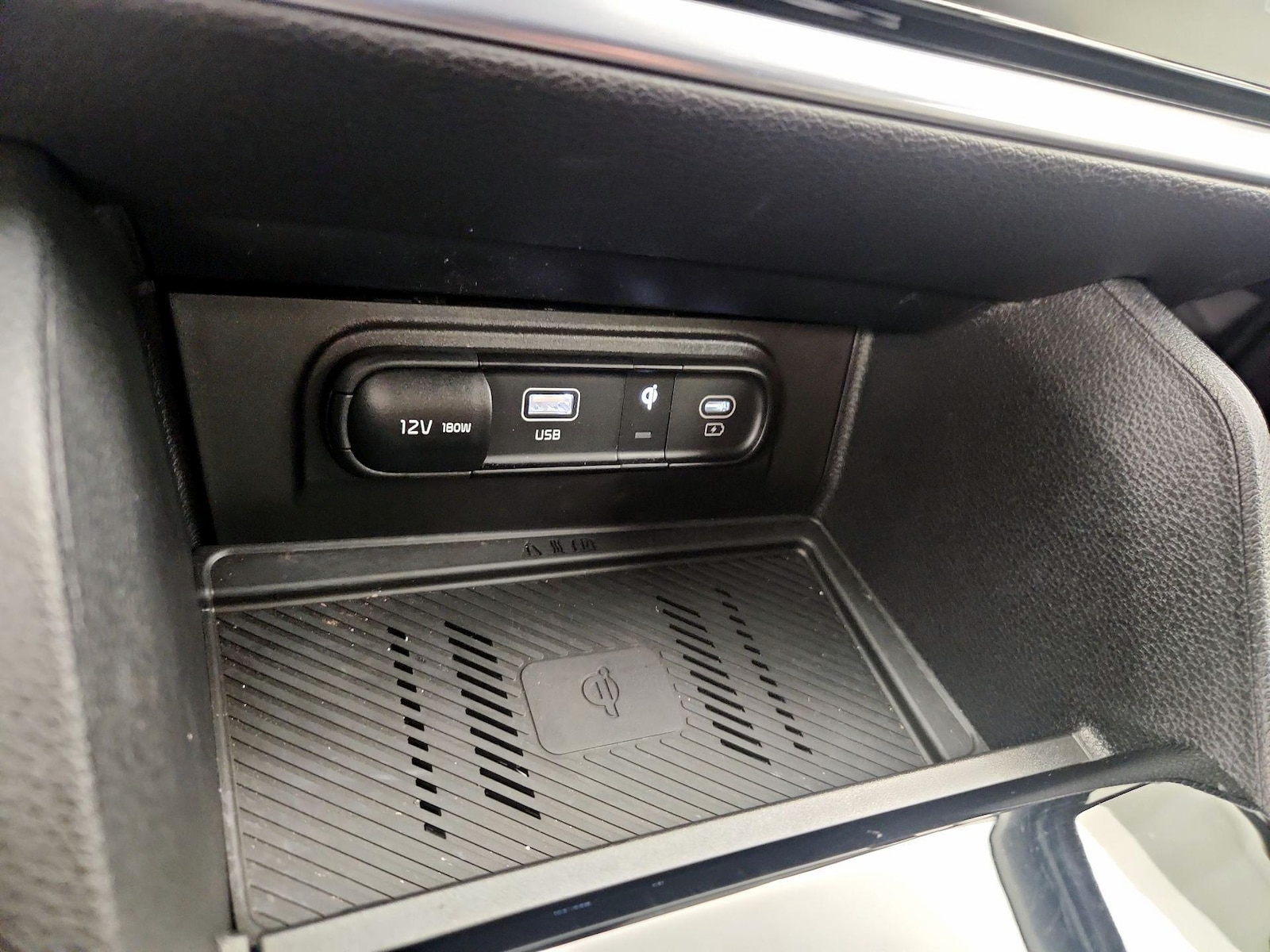 2025 Kia Sportage X-Line - Photo 19
