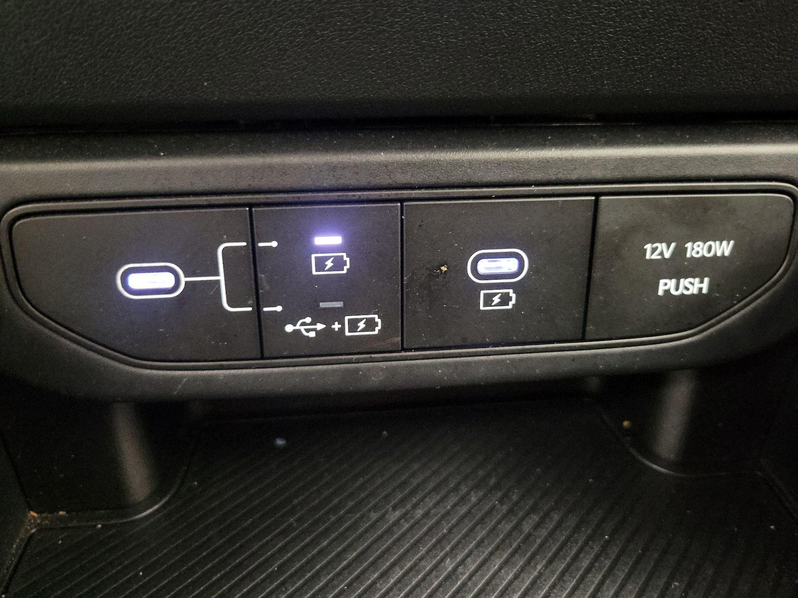 2026 Kia K4 LX - Photo 19